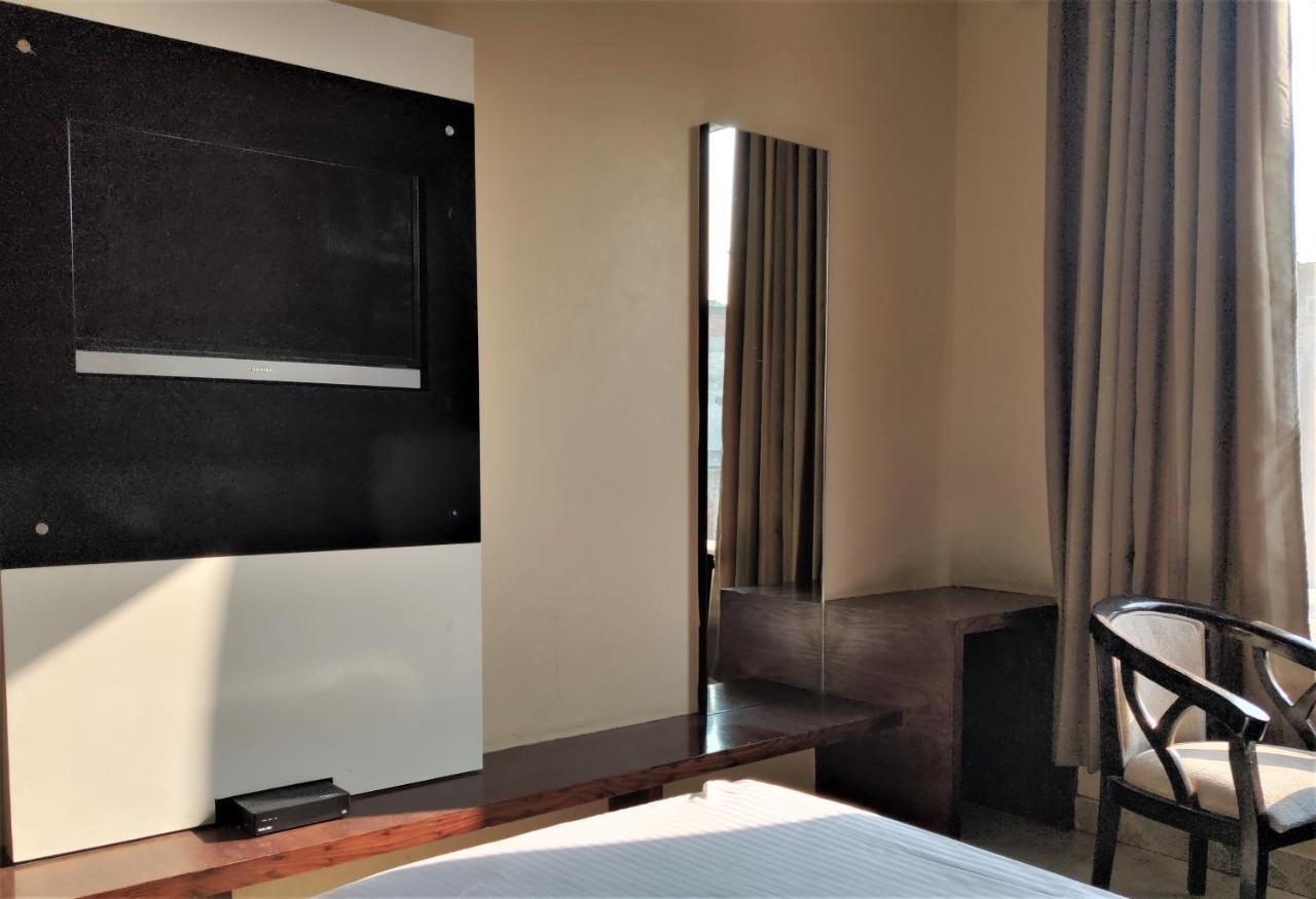 Raj Mahal Inn Nowe Delhi Zewnętrze zdjęcie