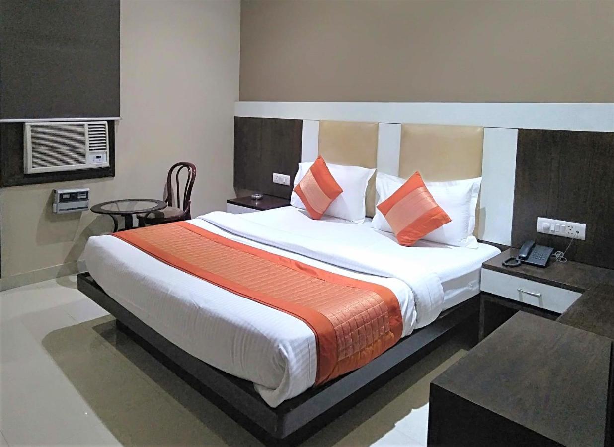 Raj Mahal Inn Nowe Delhi Zewnętrze zdjęcie
